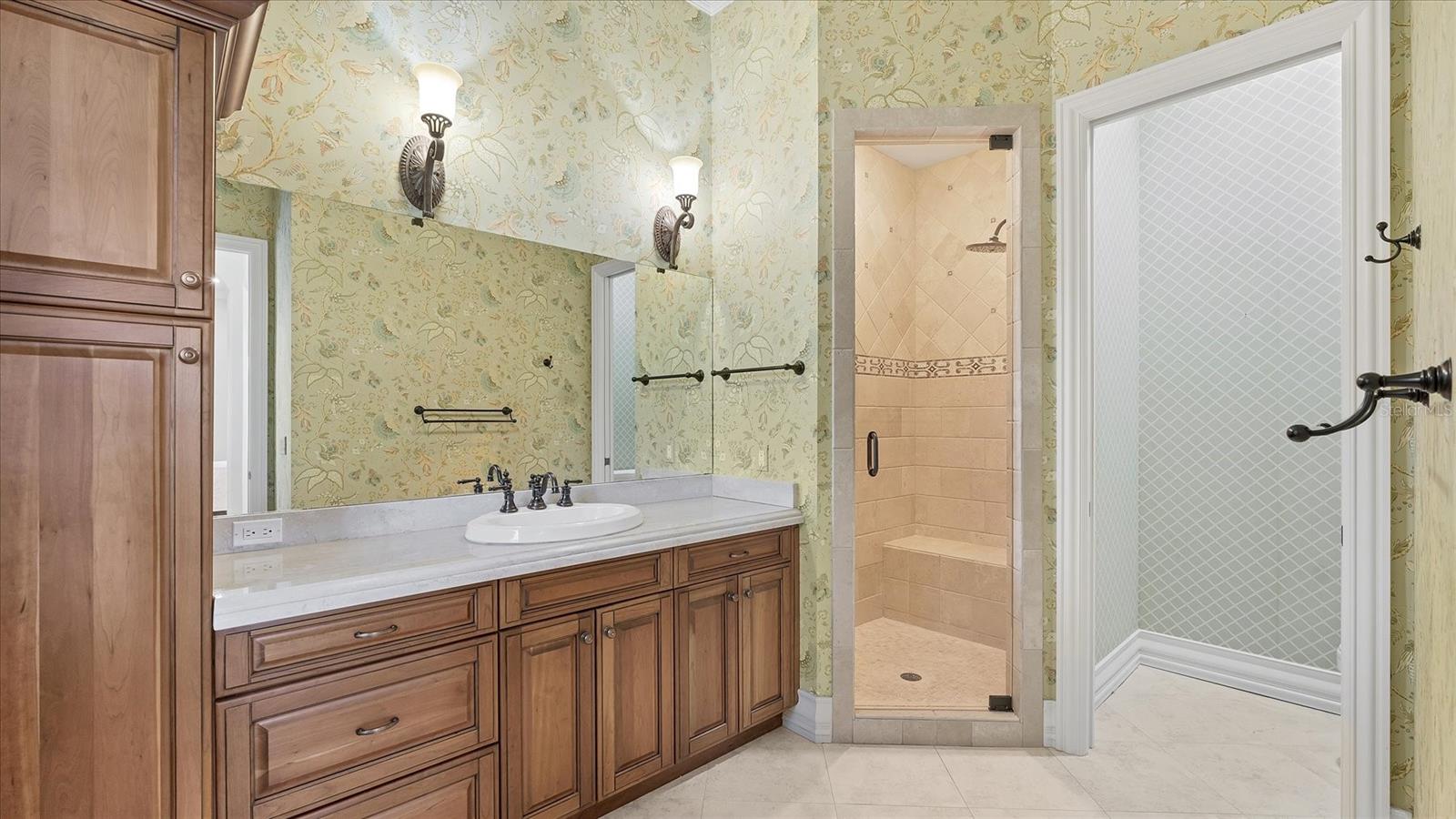 A4669881 Property Photo