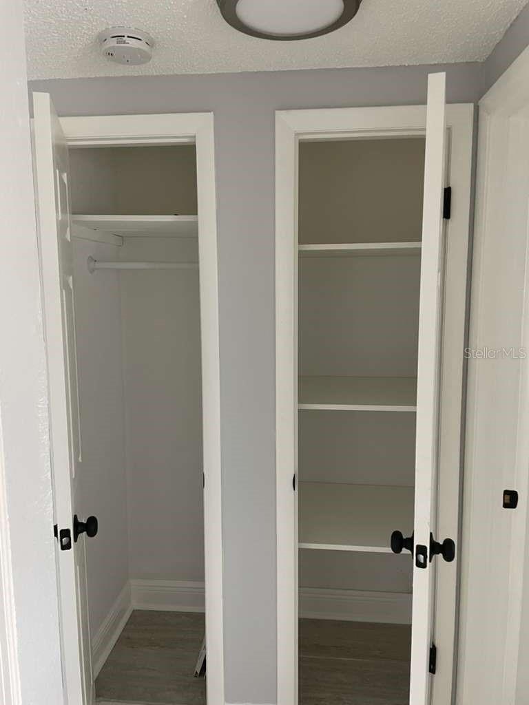 10106 ROYAL ACRES CT, TAMPA, FL, 33615