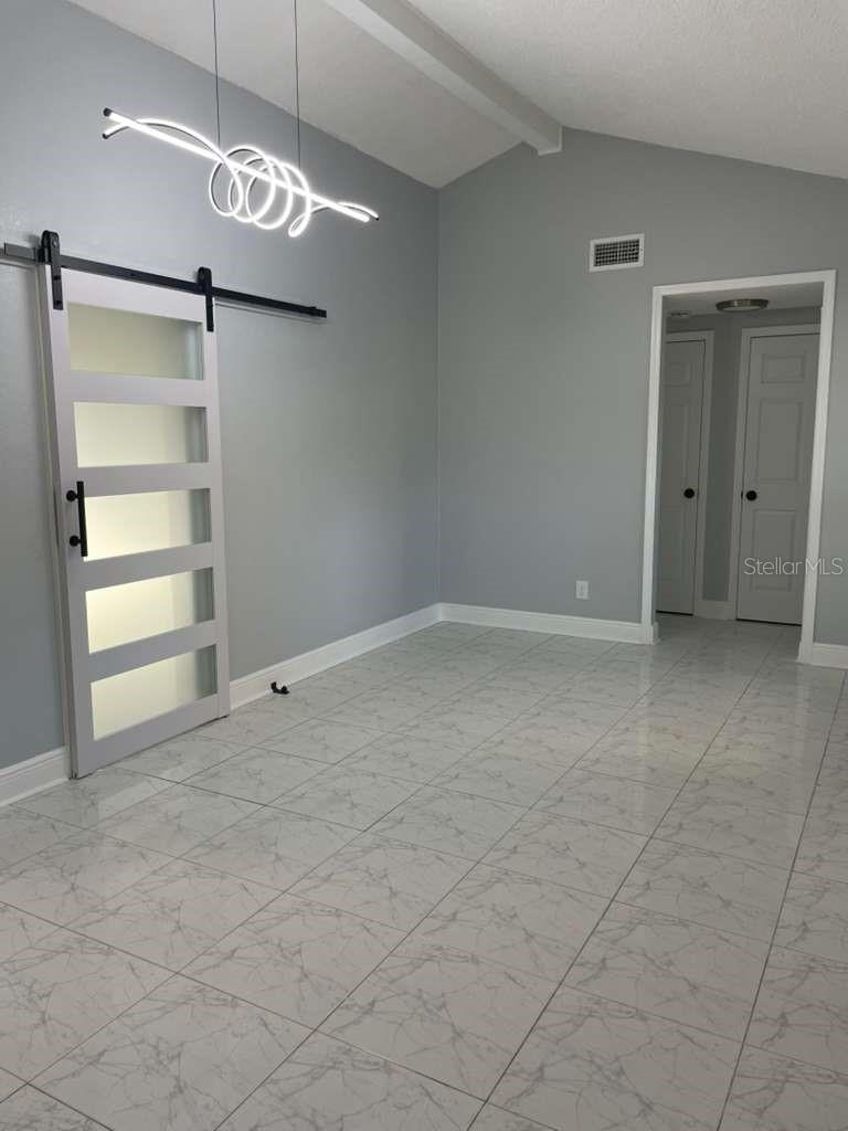 10106 ROYAL ACRES CT, TAMPA, FL, 33615