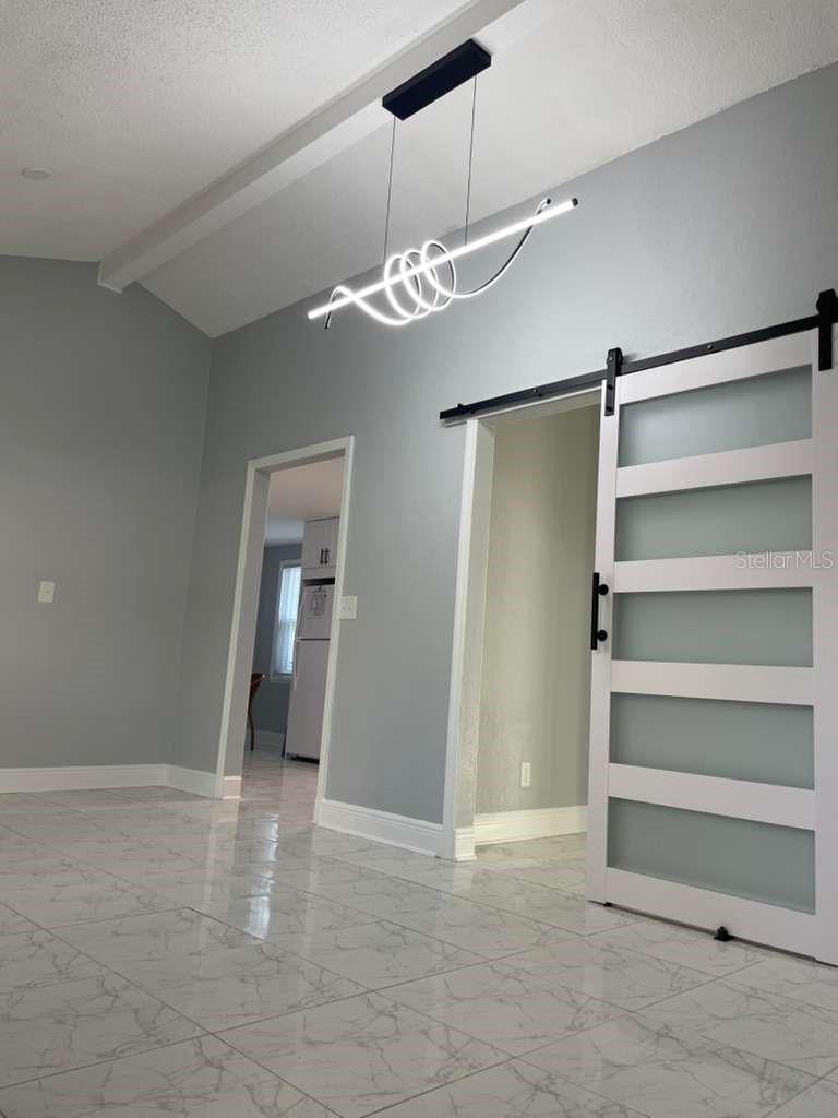 10106 ROYAL ACRES CT, TAMPA, FL, 33615