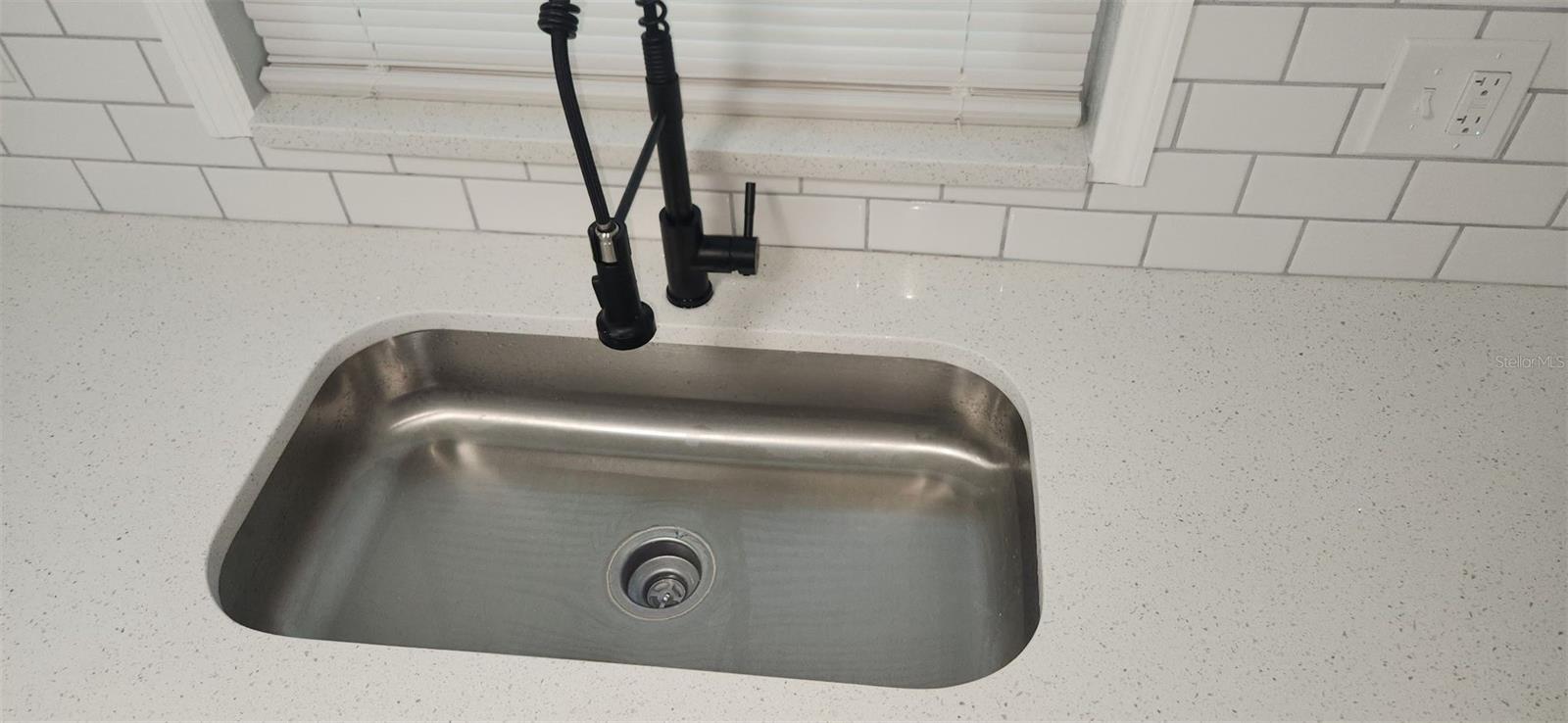 10106 ROYAL ACRES CT, TAMPA, FL, 33615