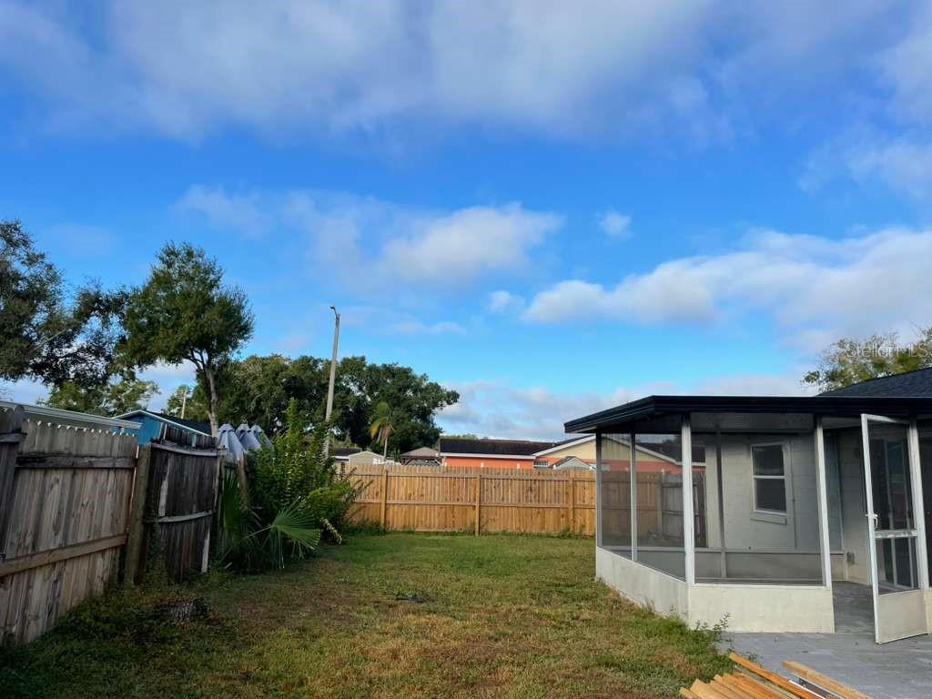 10106 ROYAL ACRES CT, TAMPA, FL, 33615