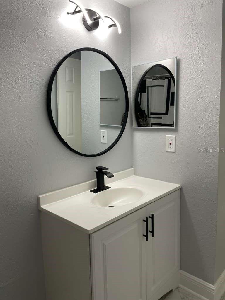 10106 ROYAL ACRES CT, TAMPA, FL, 33615