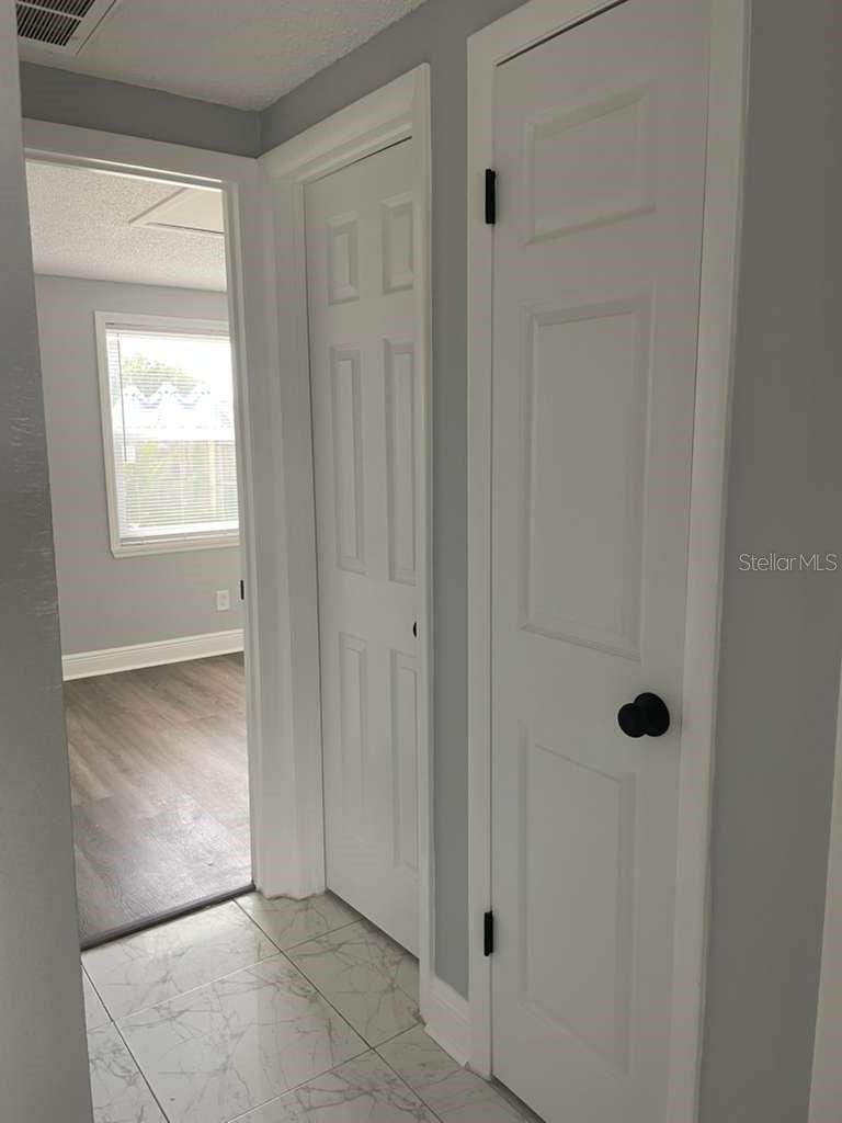 10106 ROYAL ACRES CT, TAMPA, FL, 33615