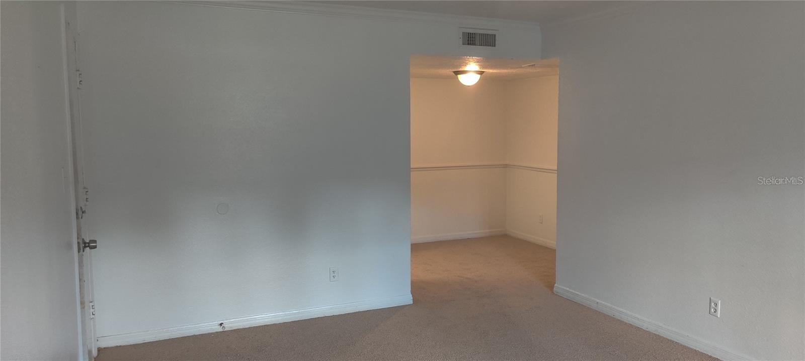 R4910137 Property Photo