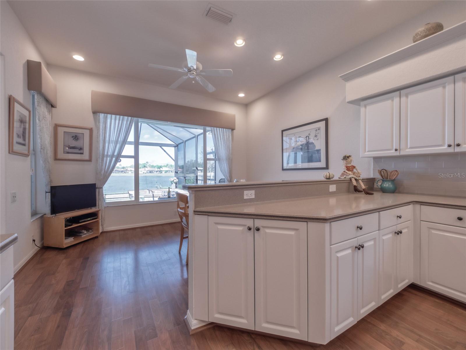 6631 WATERS EDGE WAY, LAKEWOOD RANCH, FL, 34202