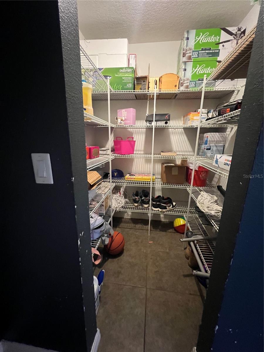 13331 WATERFORD CASTLE DR, DADE CITY, FL, 33525