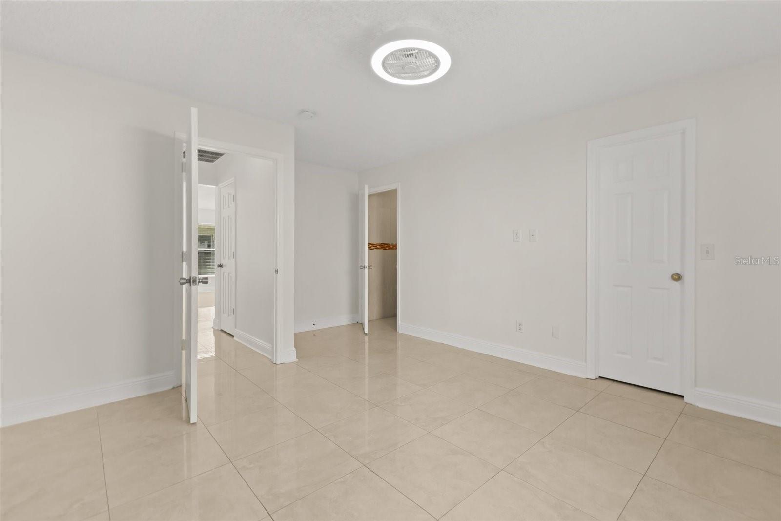 821 EASTCLIFFE CT, ORLANDO, FL, 32828