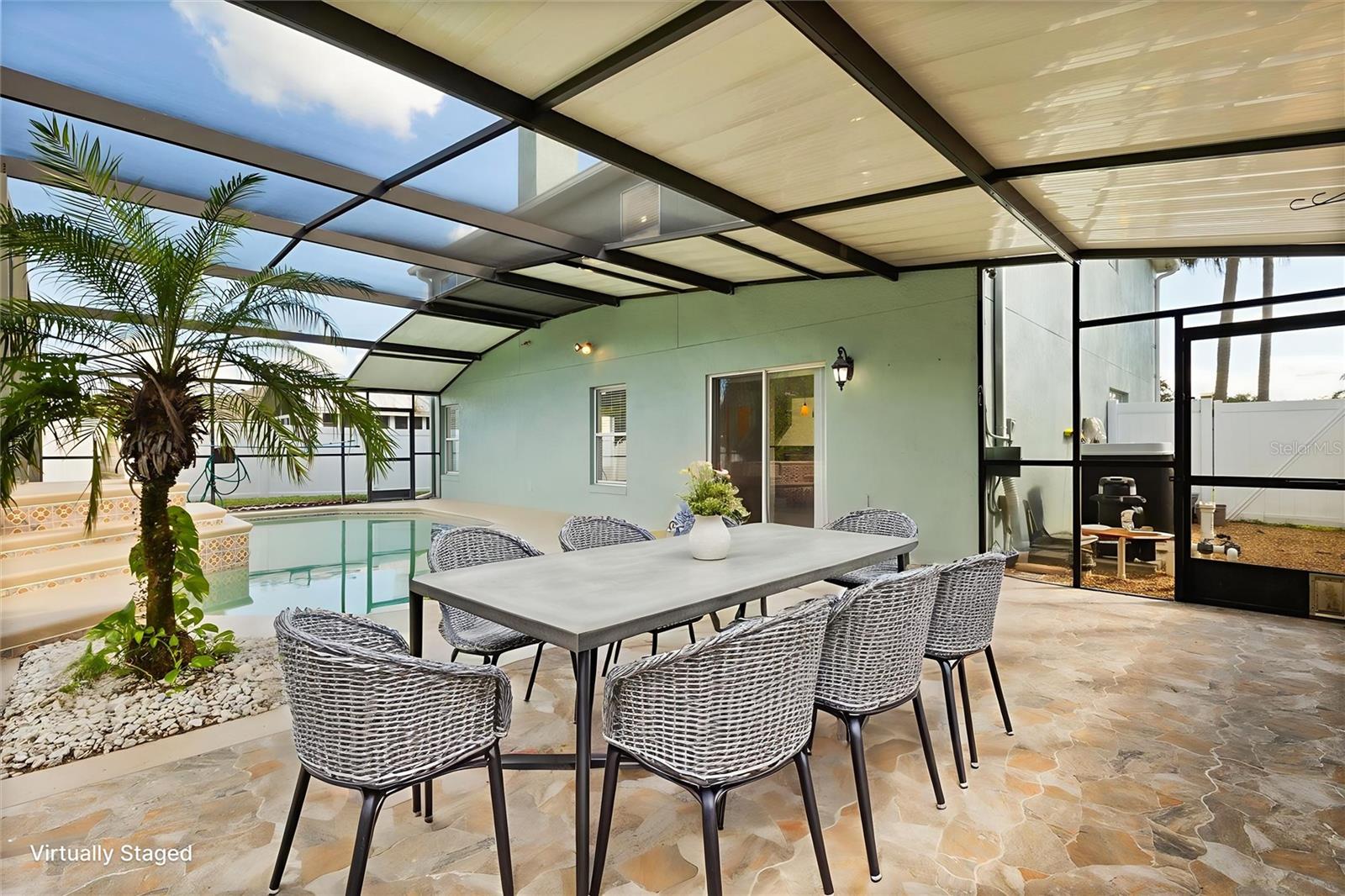 821 EASTCLIFFE CT, ORLANDO, FL, 32828