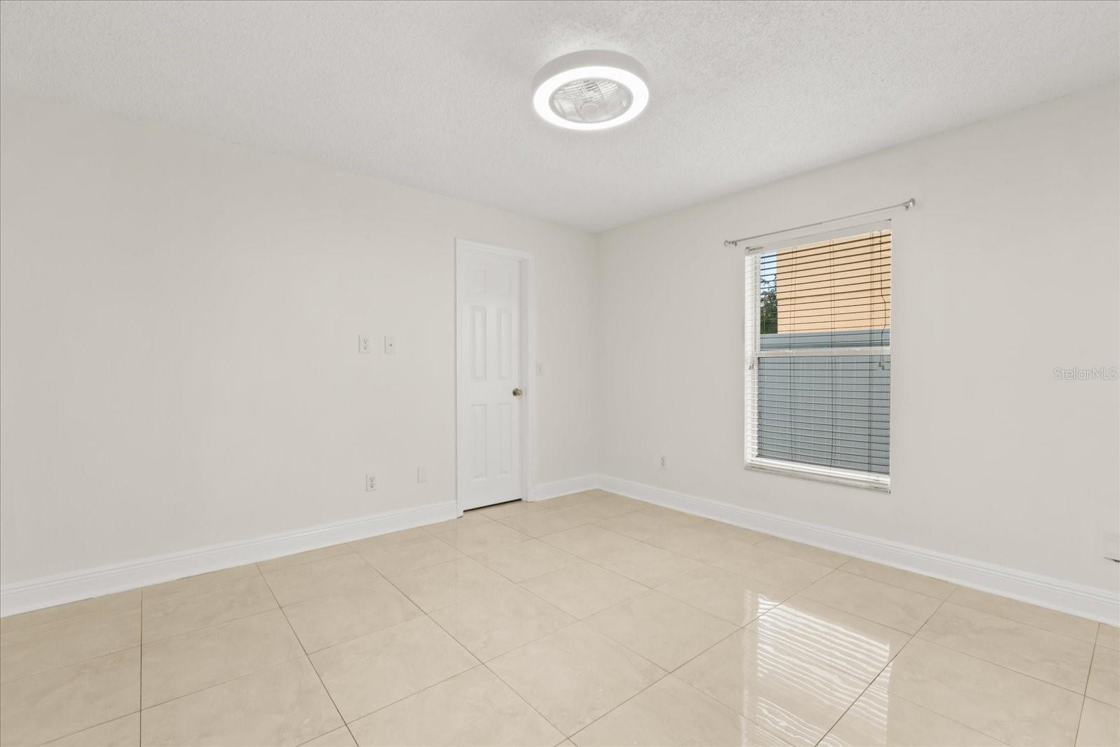 821 EASTCLIFFE CT, ORLANDO, FL, 32828