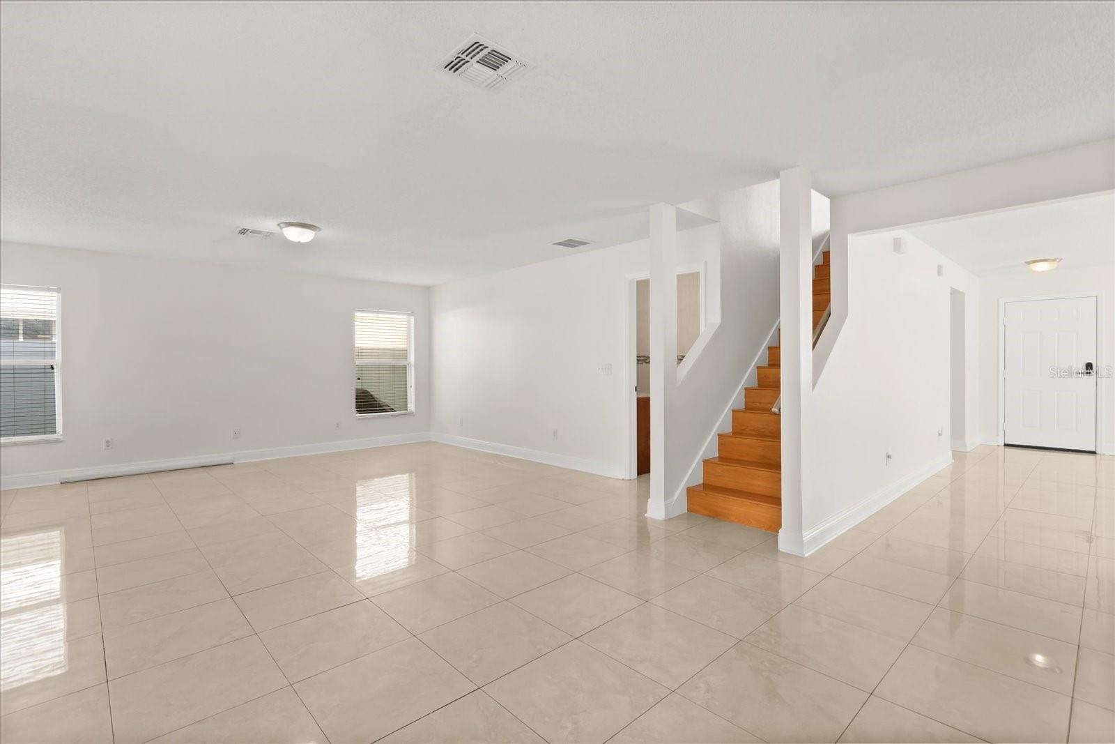 821 EASTCLIFFE CT, ORLANDO, FL, 32828