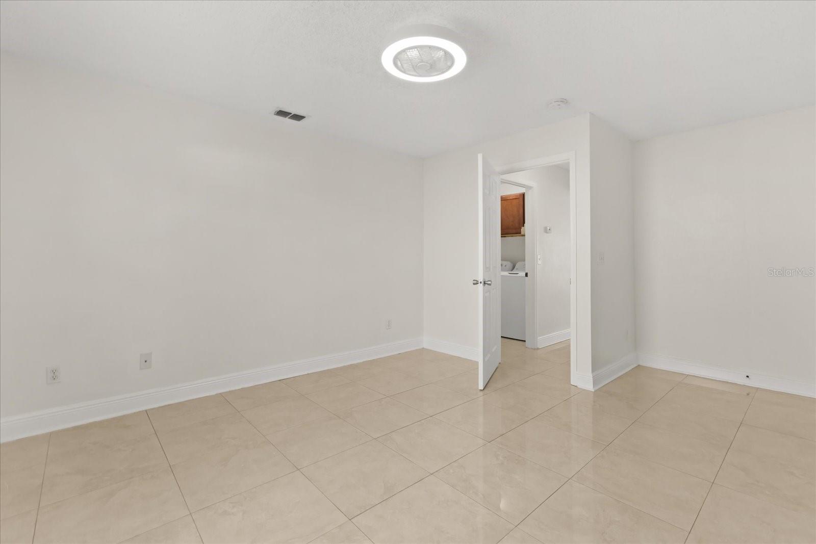 821 EASTCLIFFE CT, ORLANDO, FL, 32828