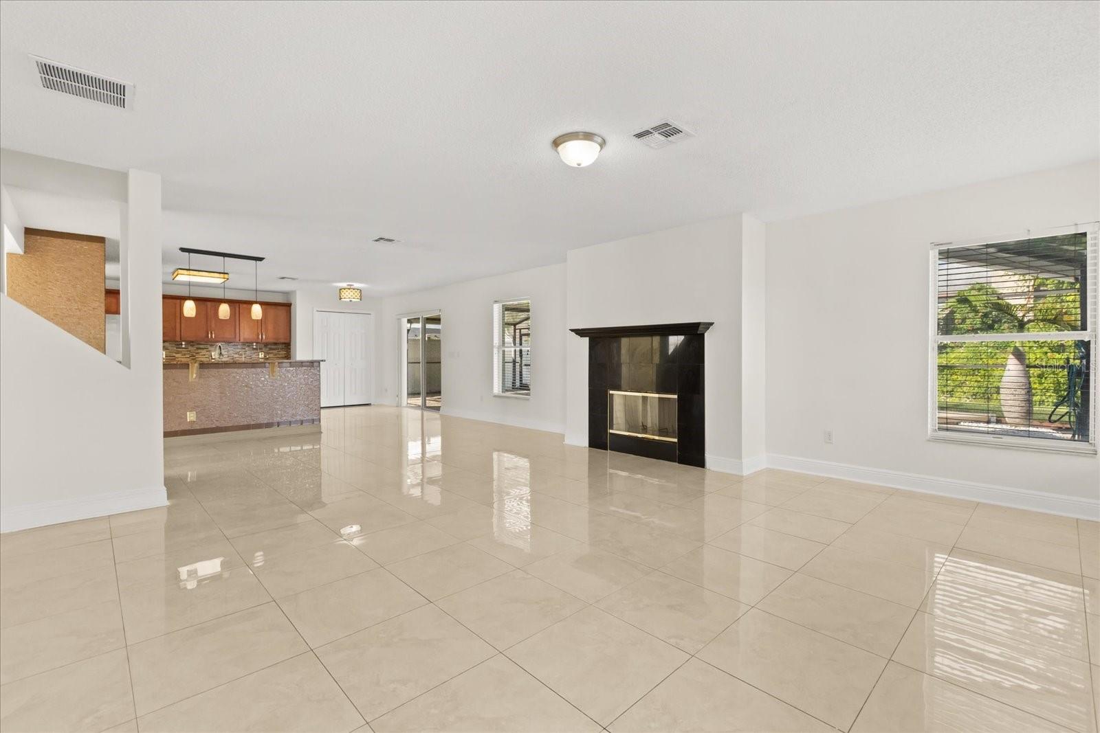 821 EASTCLIFFE CT, ORLANDO, FL, 32828