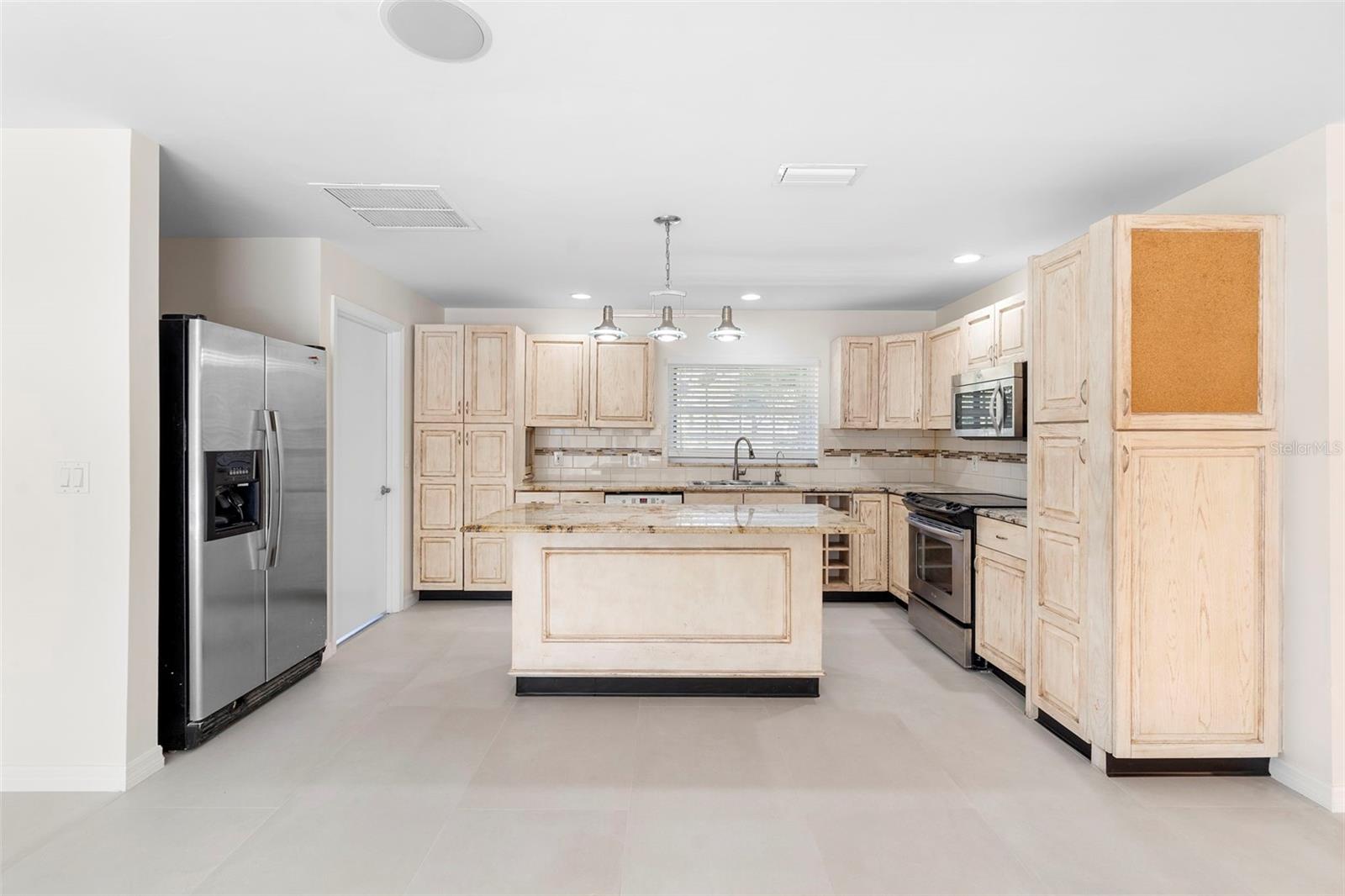 820 DE LA BOSQUE, LONGWOOD, FL, 32779