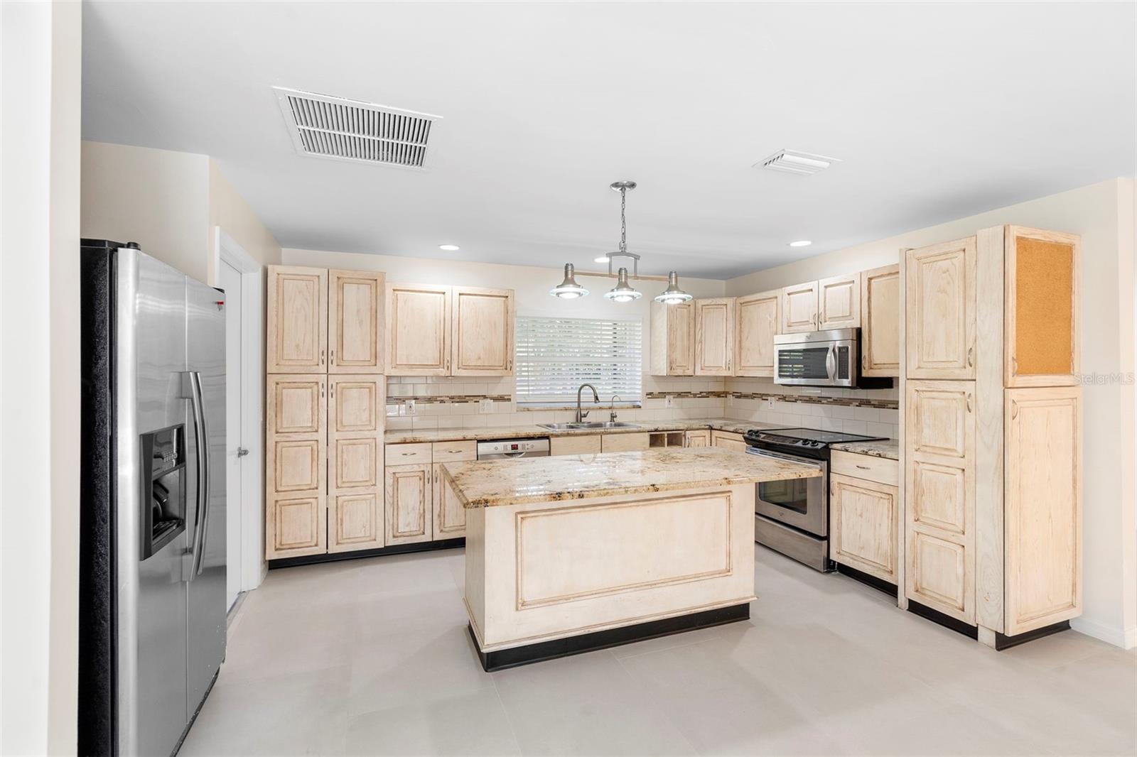 820 DE LA BOSQUE, LONGWOOD, FL, 32779