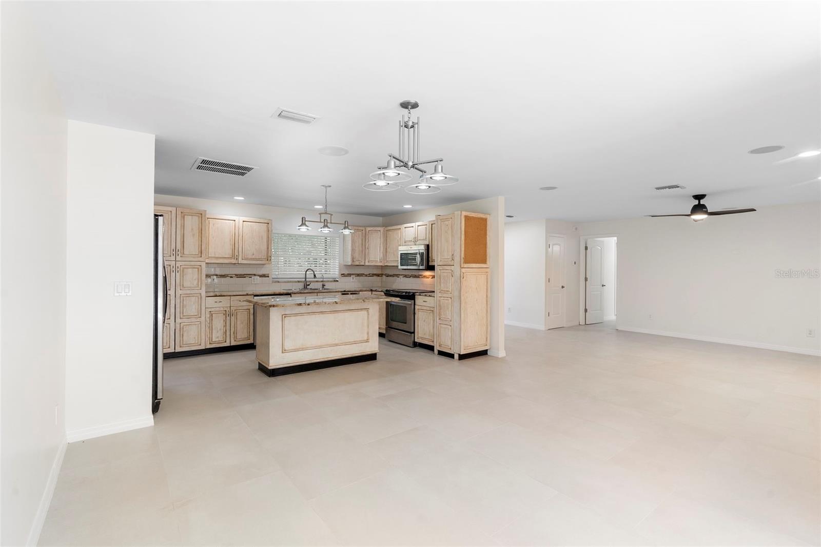 820 DE LA BOSQUE, LONGWOOD, FL, 32779