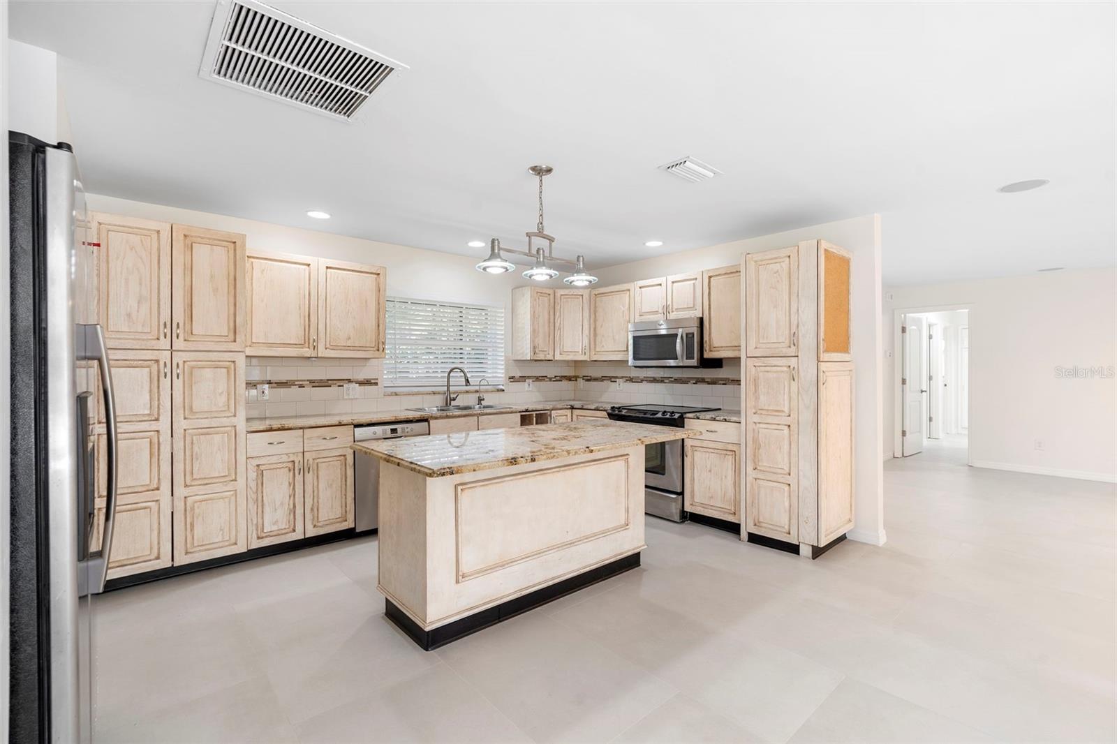 820 DE LA BOSQUE, LONGWOOD, FL, 32779