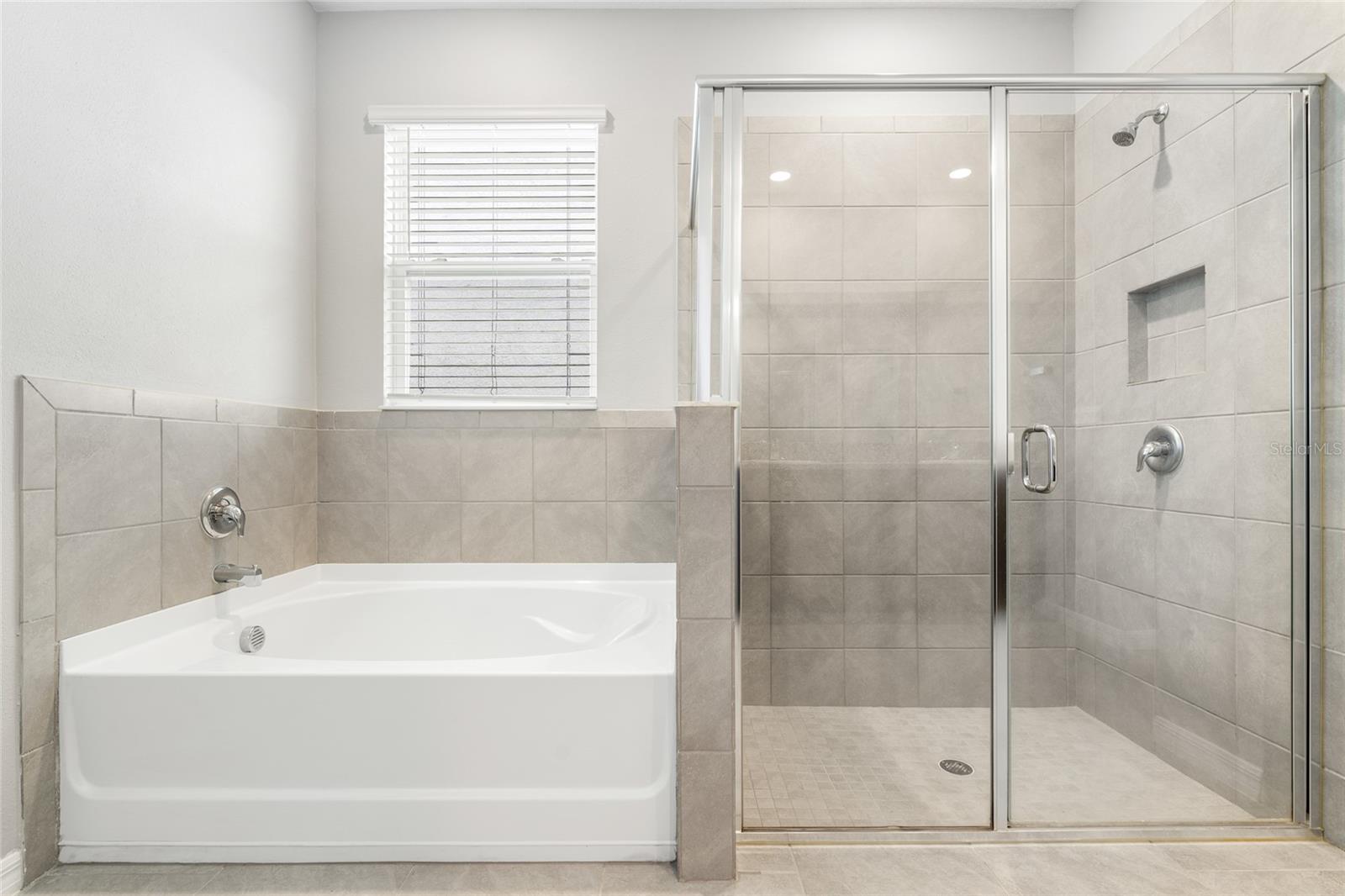 16781 GLACIER BAY LOOP, WIMAUMA, FL, 33598