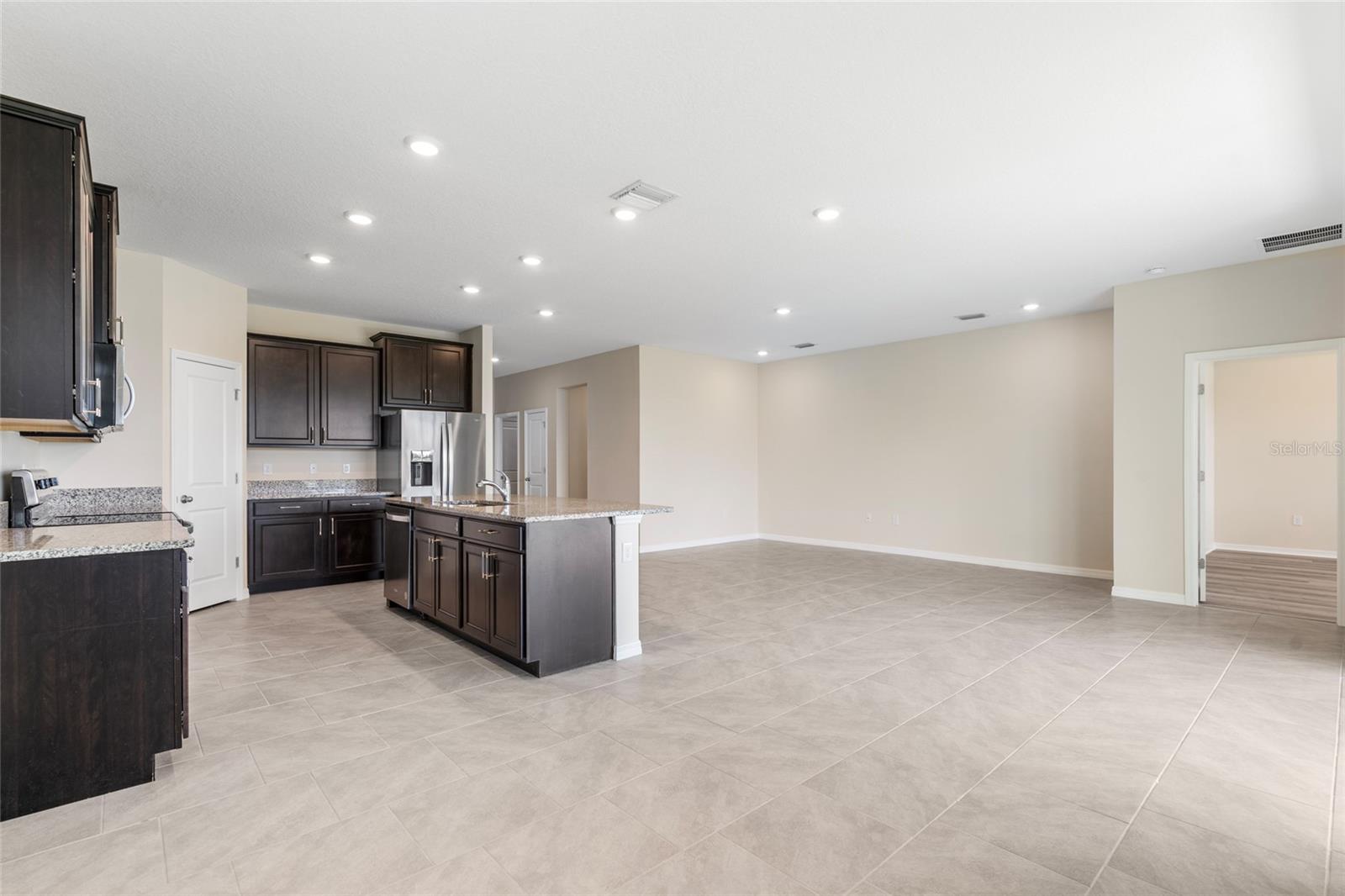 16781 GLACIER BAY LOOP, WIMAUMA, FL, 33598