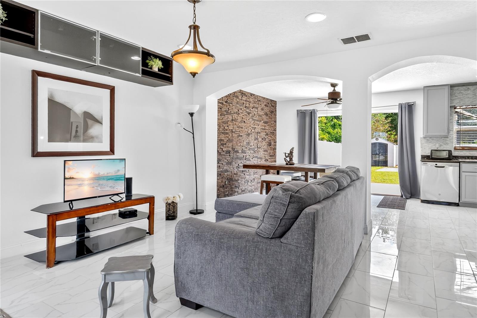 1425 CAREY GLEN CIR, ORLANDO, FL, 32824