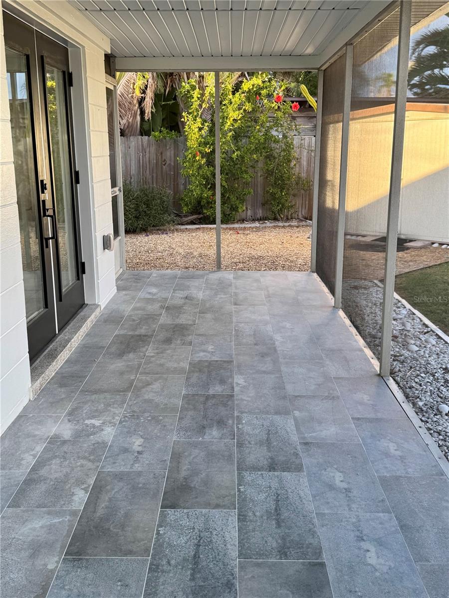 745 SUNSET CV, MADEIRA BEACH, FL, 33708