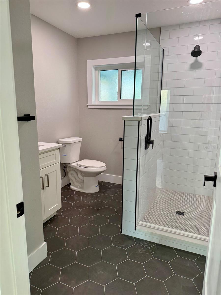 745 SUNSET CV, MADEIRA BEACH, FL, 33708