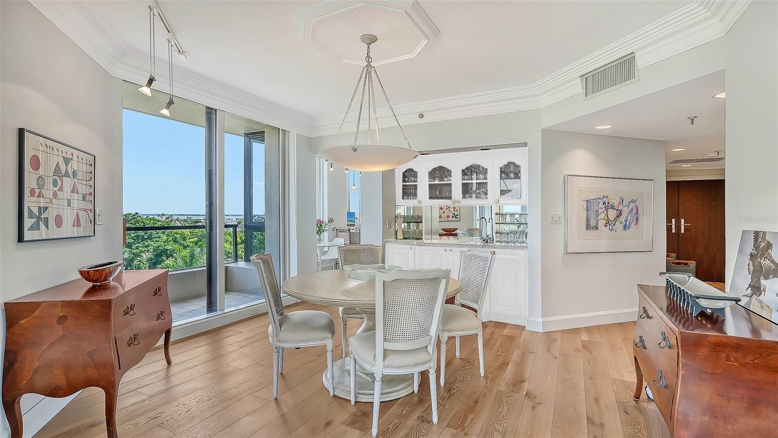 1211 GULF OF MEXICO DR #301, LONGBOAT KEY, FL, 34228