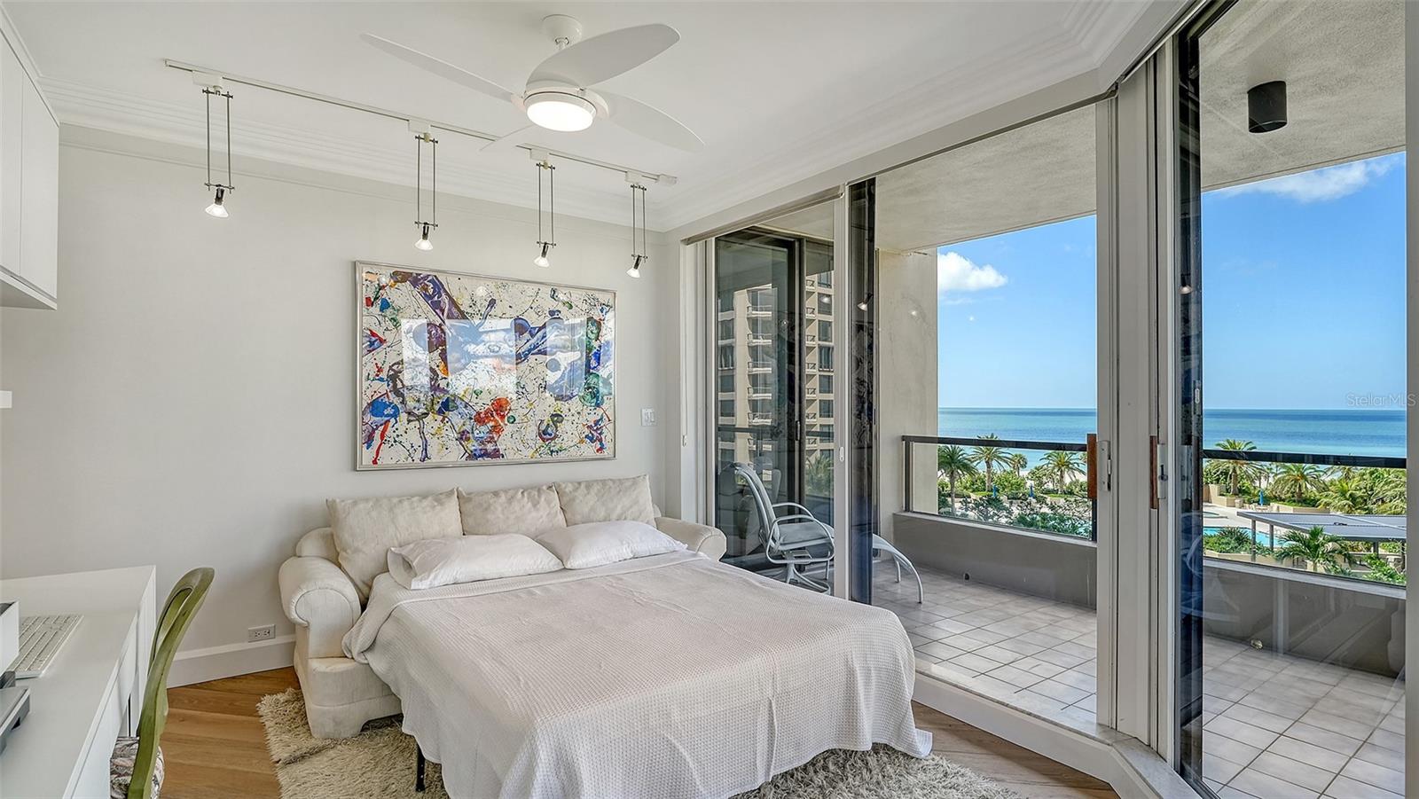 1211 GULF OF MEXICO DR #301, LONGBOAT KEY, FL, 34228