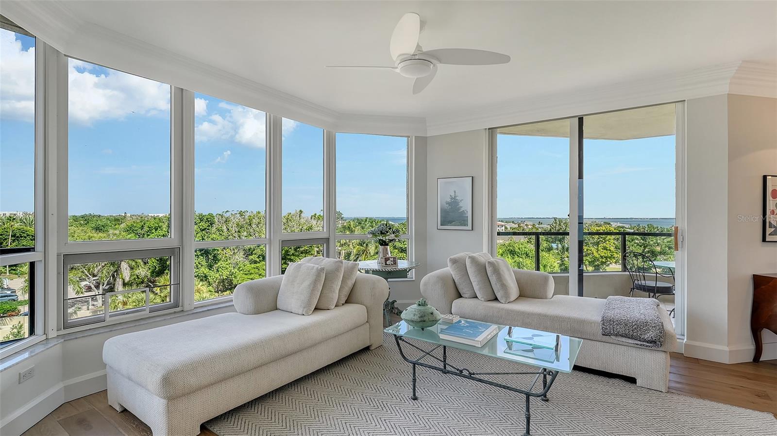 1211 GULF OF MEXICO DR #301, LONGBOAT KEY, FL, 34228