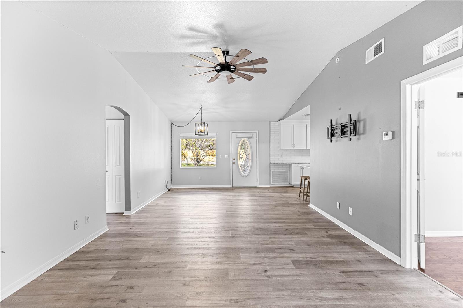 8984 SE 126TH PL, BELLEVIEW, FL, 34420