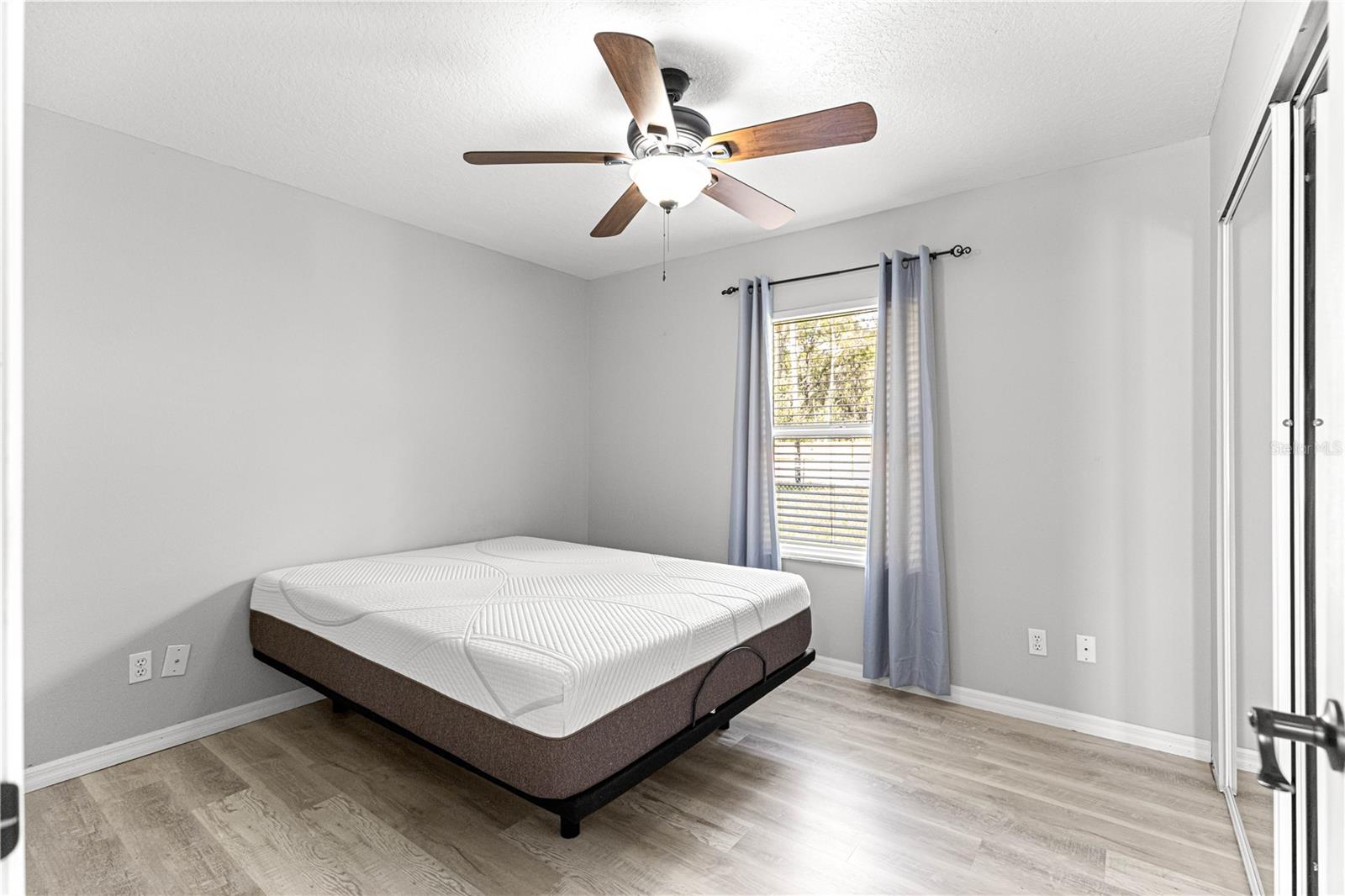 8984 SE 126TH PL, BELLEVIEW, FL, 34420