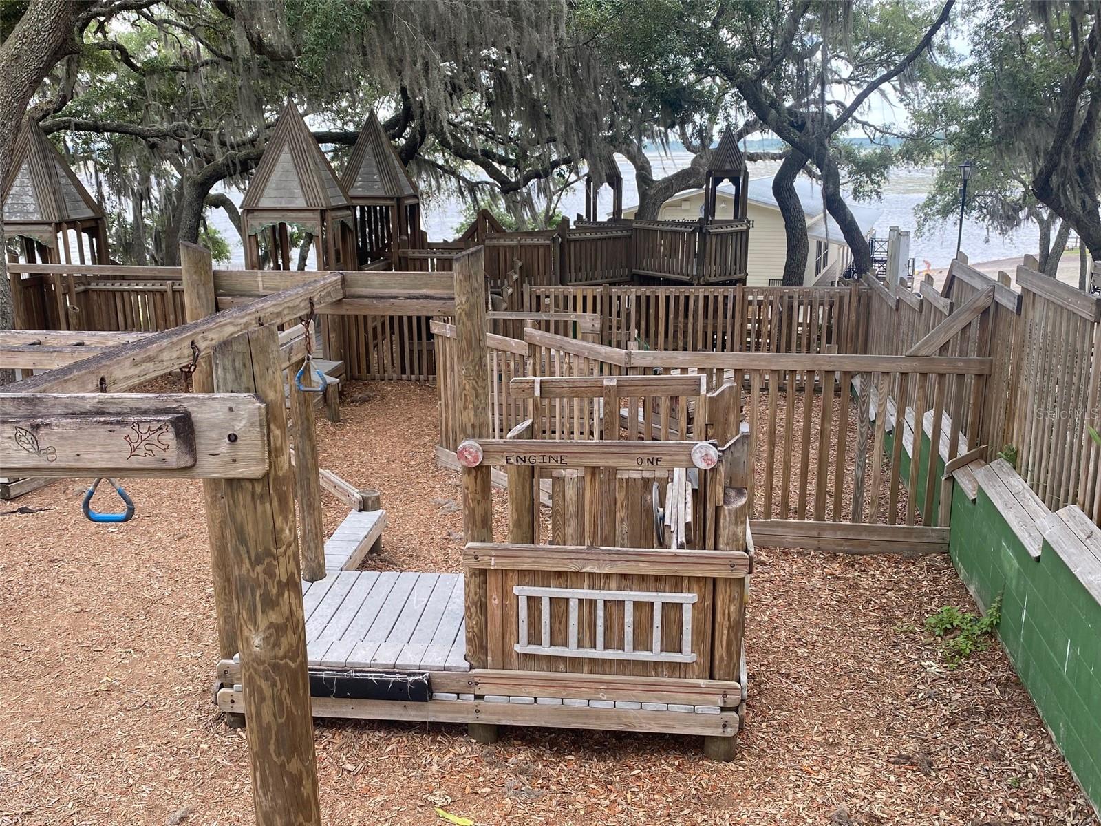 8185 S JASMINE AVE, MELROSE, FL, 32666