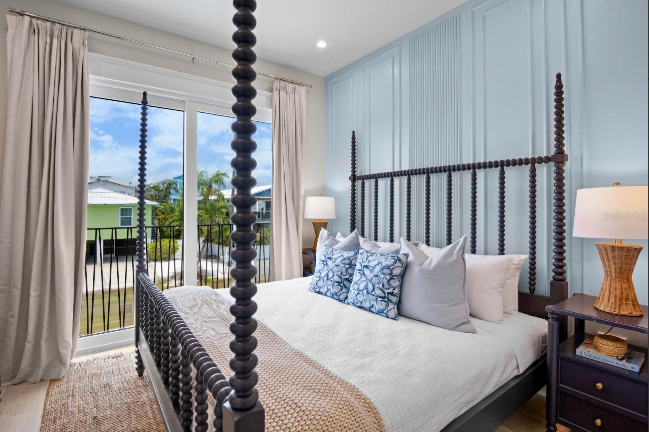 2412 AVENUE C, BRADENTON BEACH, FL, 34217