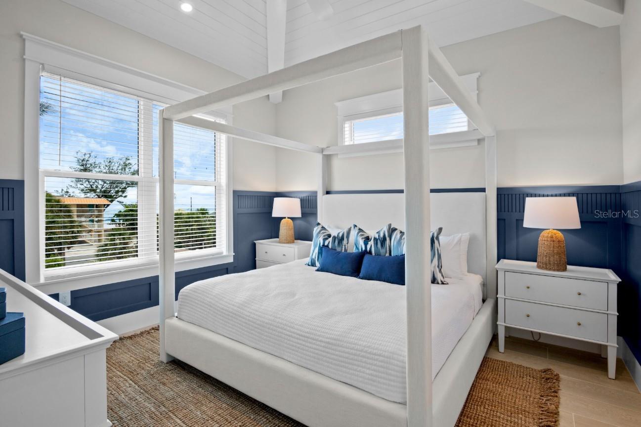 2412 AVENUE C, BRADENTON BEACH, FL, 34217