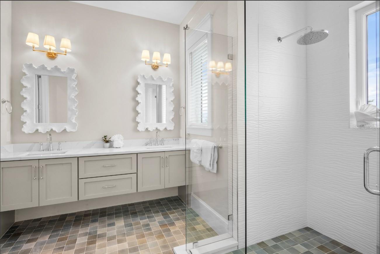 2412 AVENUE C, BRADENTON BEACH, FL, 34217