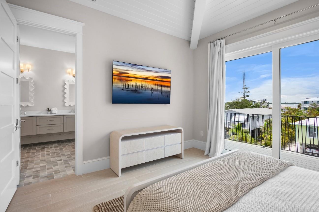 2412 AVENUE C, BRADENTON BEACH, FL, 34217