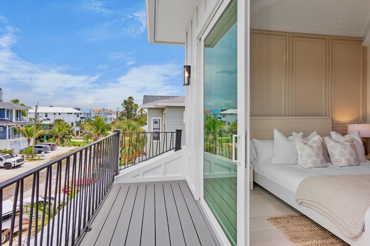 2412 AVENUE C, BRADENTON BEACH, FL, 34217