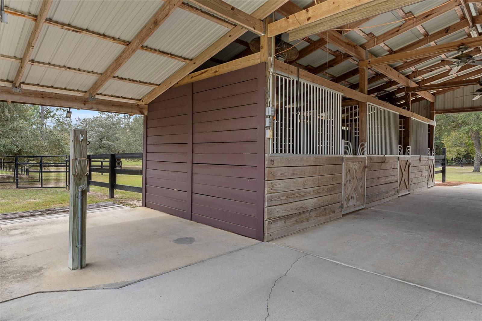 4202 N PONY DR, BEVERLY HILLS, FL, 34465