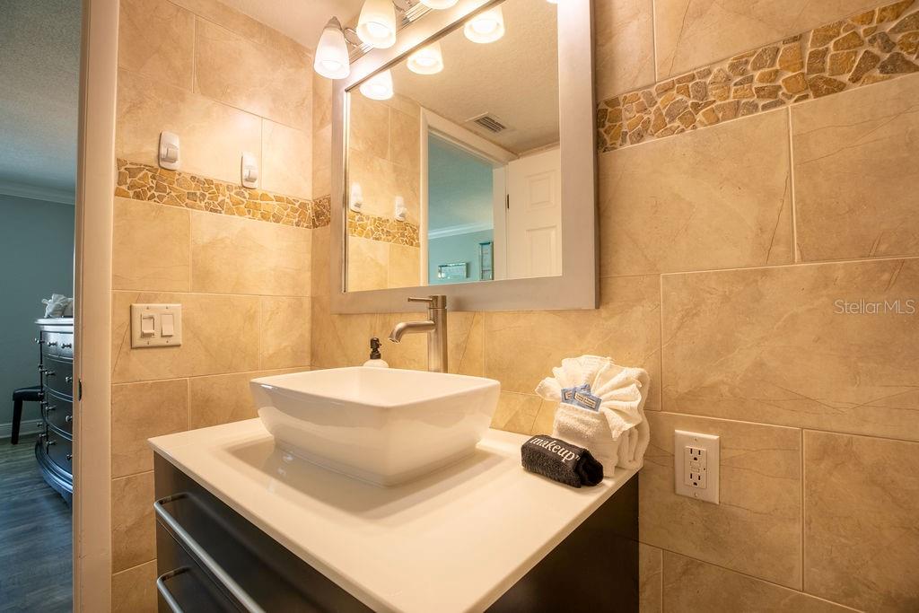 185 BRIGHTWATER DR #5, CLEARWATER BEACH, FL, 33767