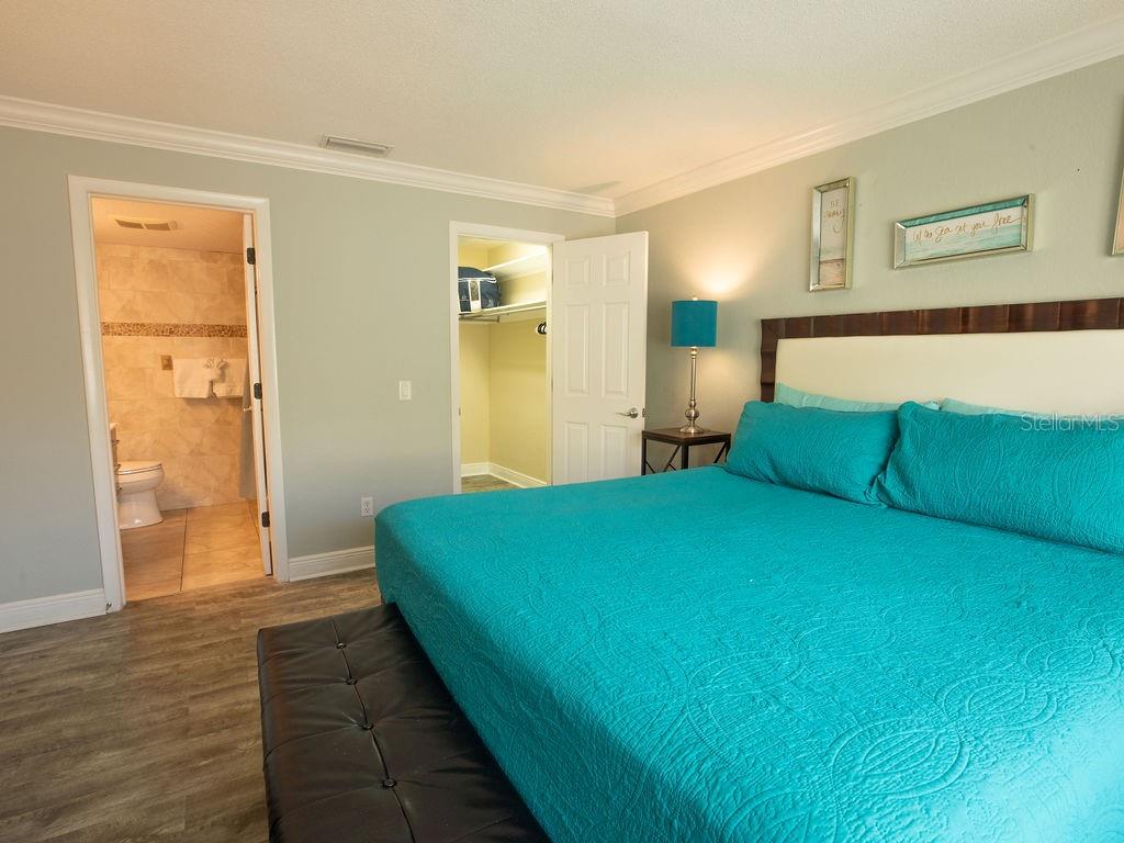 185 BRIGHTWATER DR #5, CLEARWATER BEACH, FL, 33767