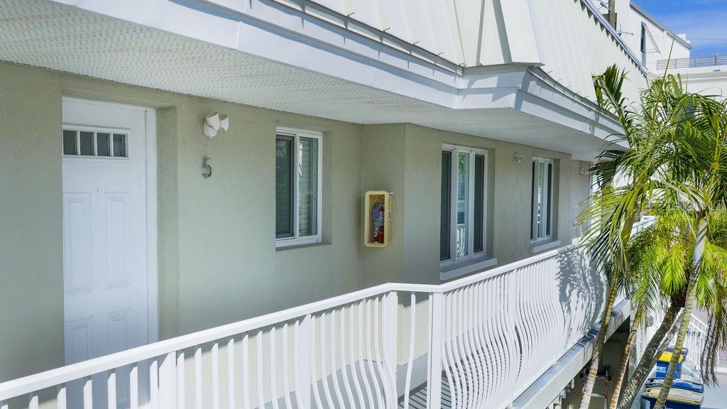 185 BRIGHTWATER DR #5, CLEARWATER BEACH, FL, 33767