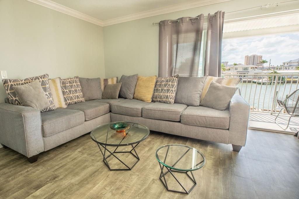 185 BRIGHTWATER DR #5, CLEARWATER BEACH, FL, 33767