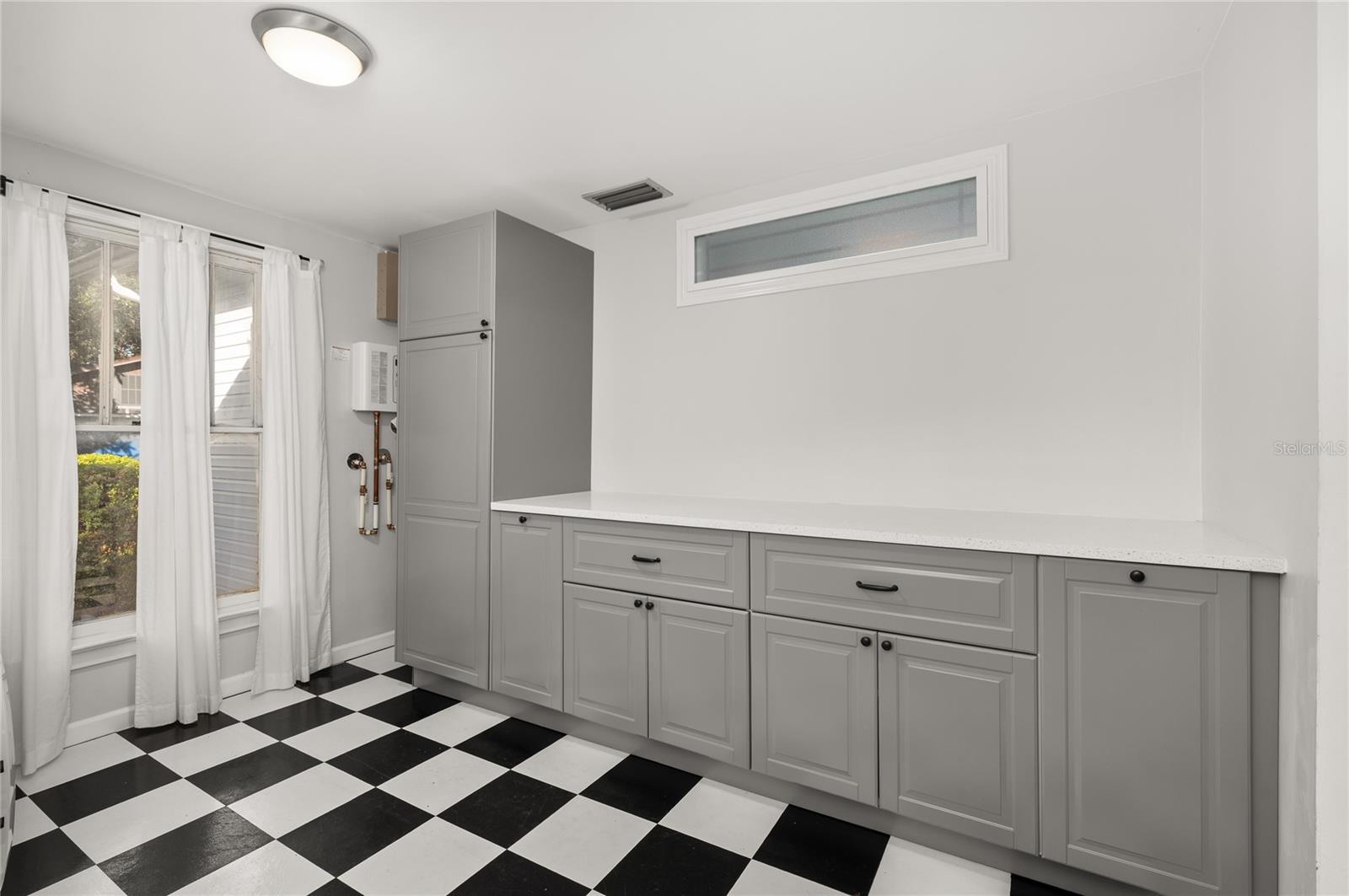 40 W SMITH ST, WINTER GARDEN, FL, 34787