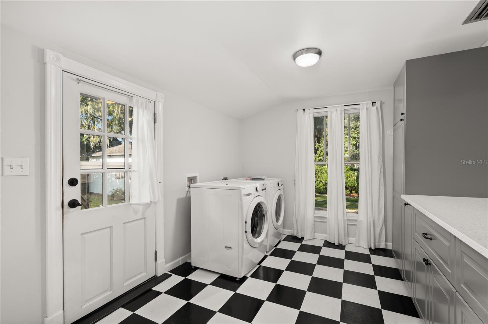 40 W SMITH ST, WINTER GARDEN, FL, 34787