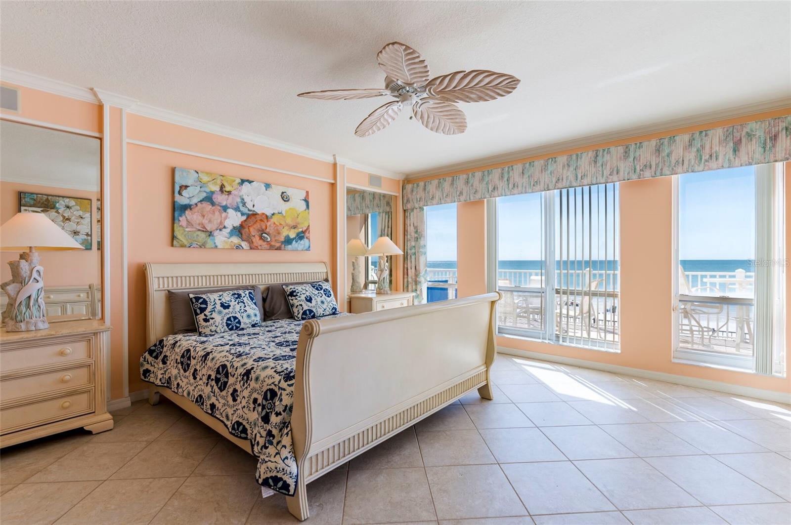 16750 GULF BLVD #214, NORTH REDINGTON BEACH, FL, 33708