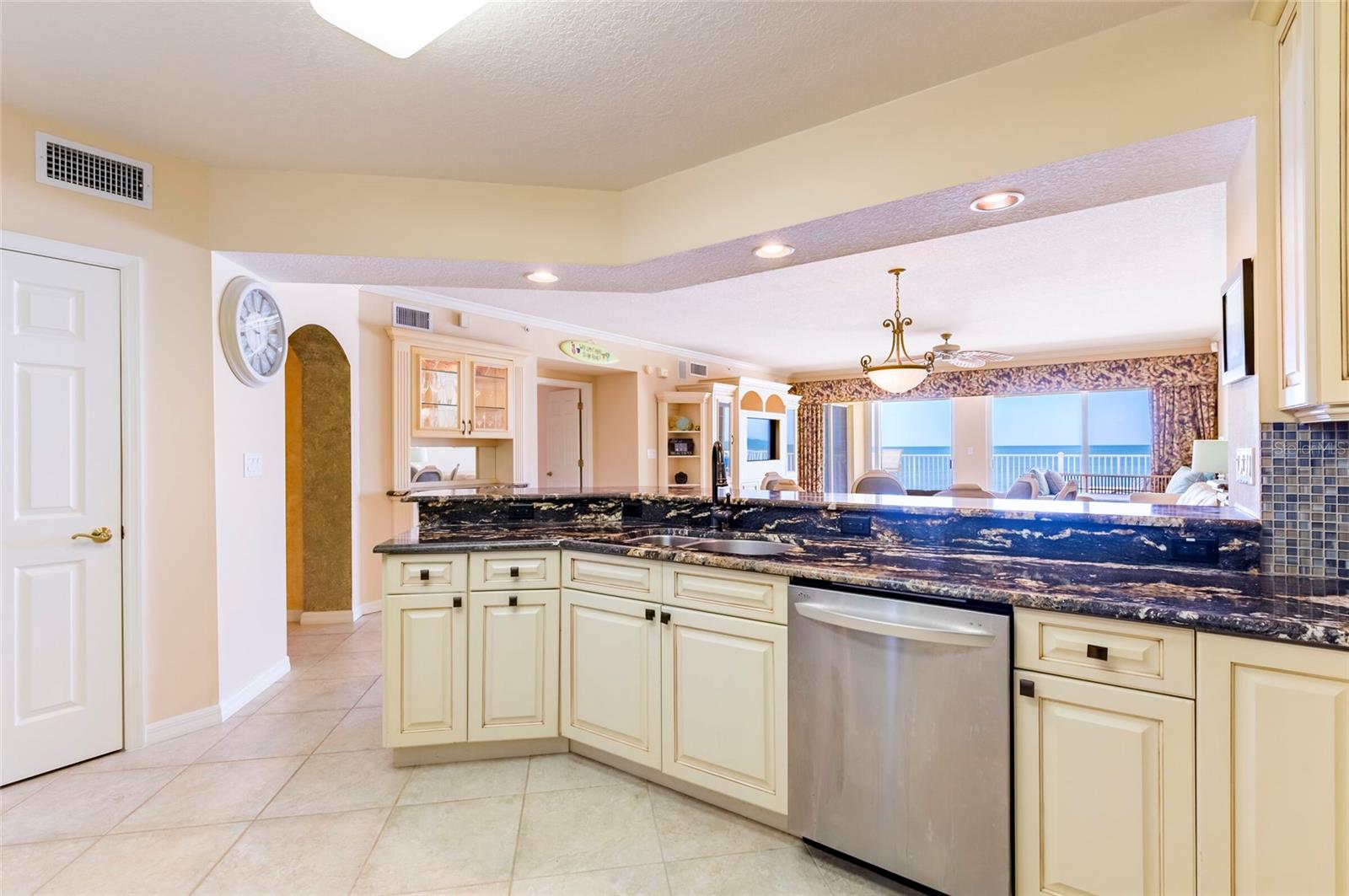 16750 GULF BLVD #214, NORTH REDINGTON BEACH, FL, 33708