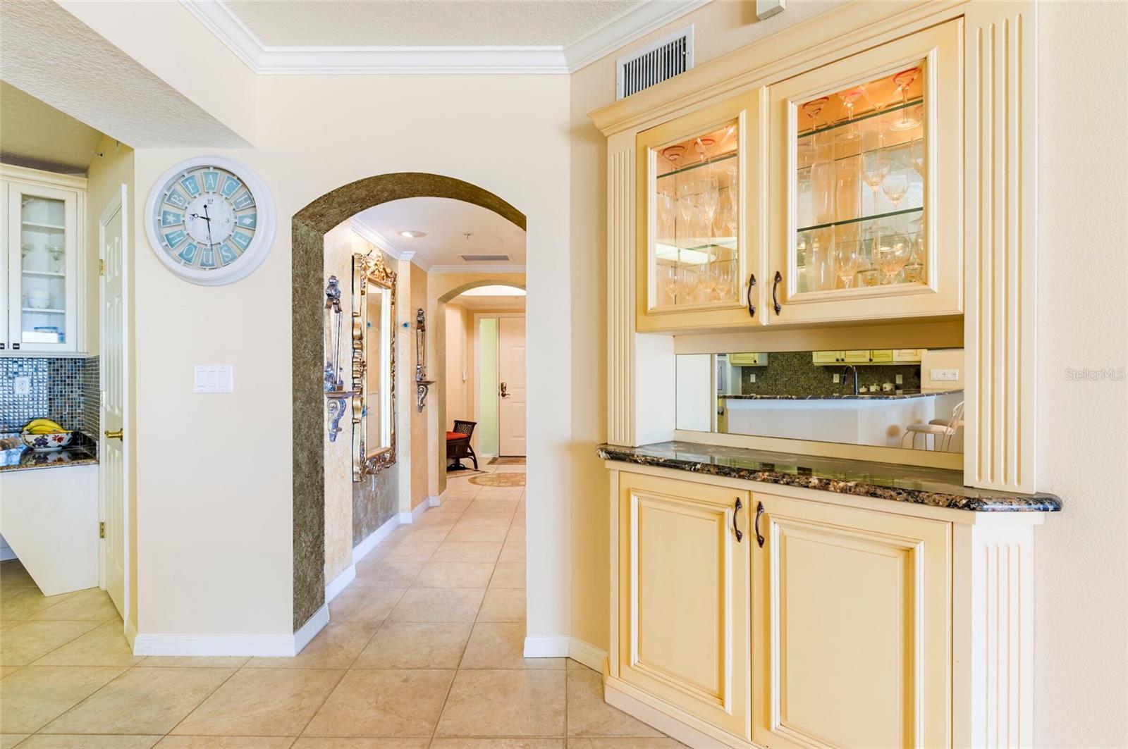 16750 GULF BLVD #214, NORTH REDINGTON BEACH, FL, 33708