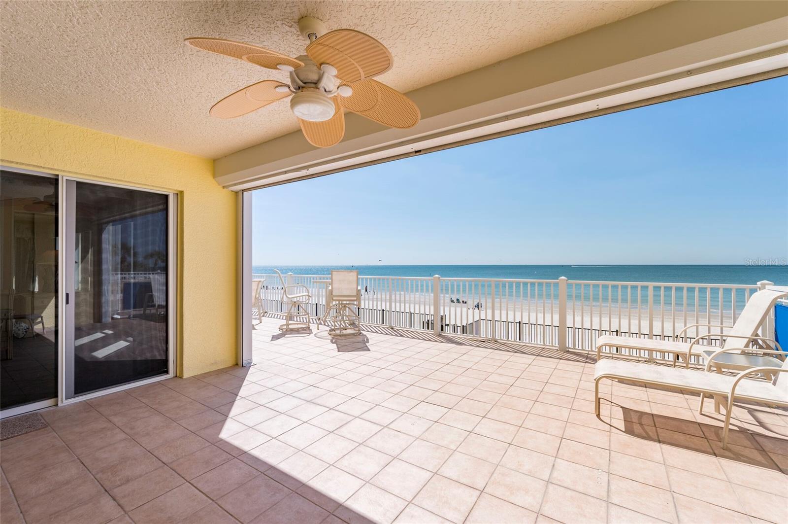 16750 GULF BLVD #214, NORTH REDINGTON BEACH, FL, 33708