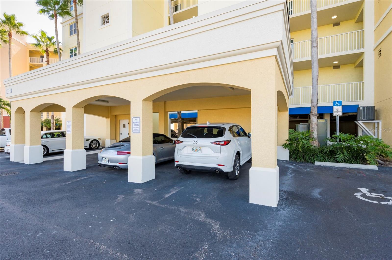 16750 GULF BLVD #214, NORTH REDINGTON BEACH, FL, 33708