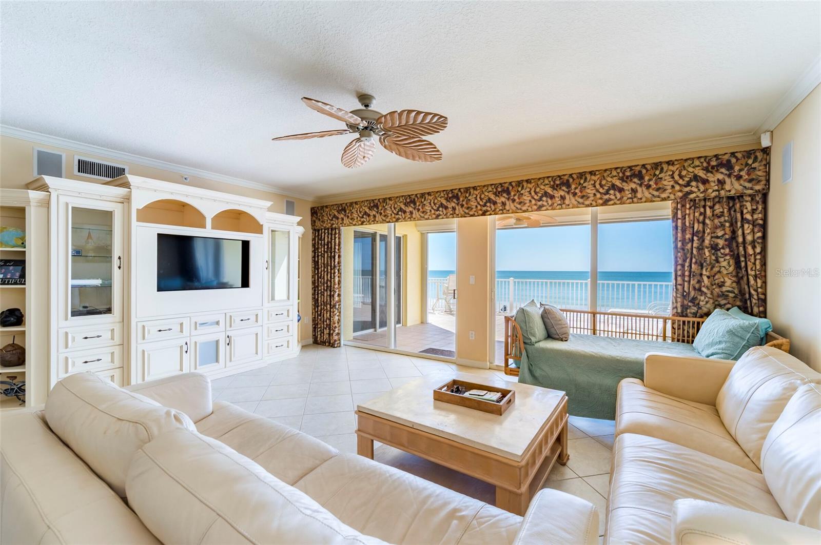 16750 GULF BLVD #214, NORTH REDINGTON BEACH, FL, 33708